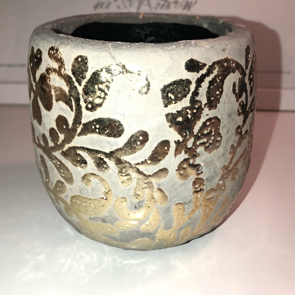 Anthropologie-small gold leaf vase